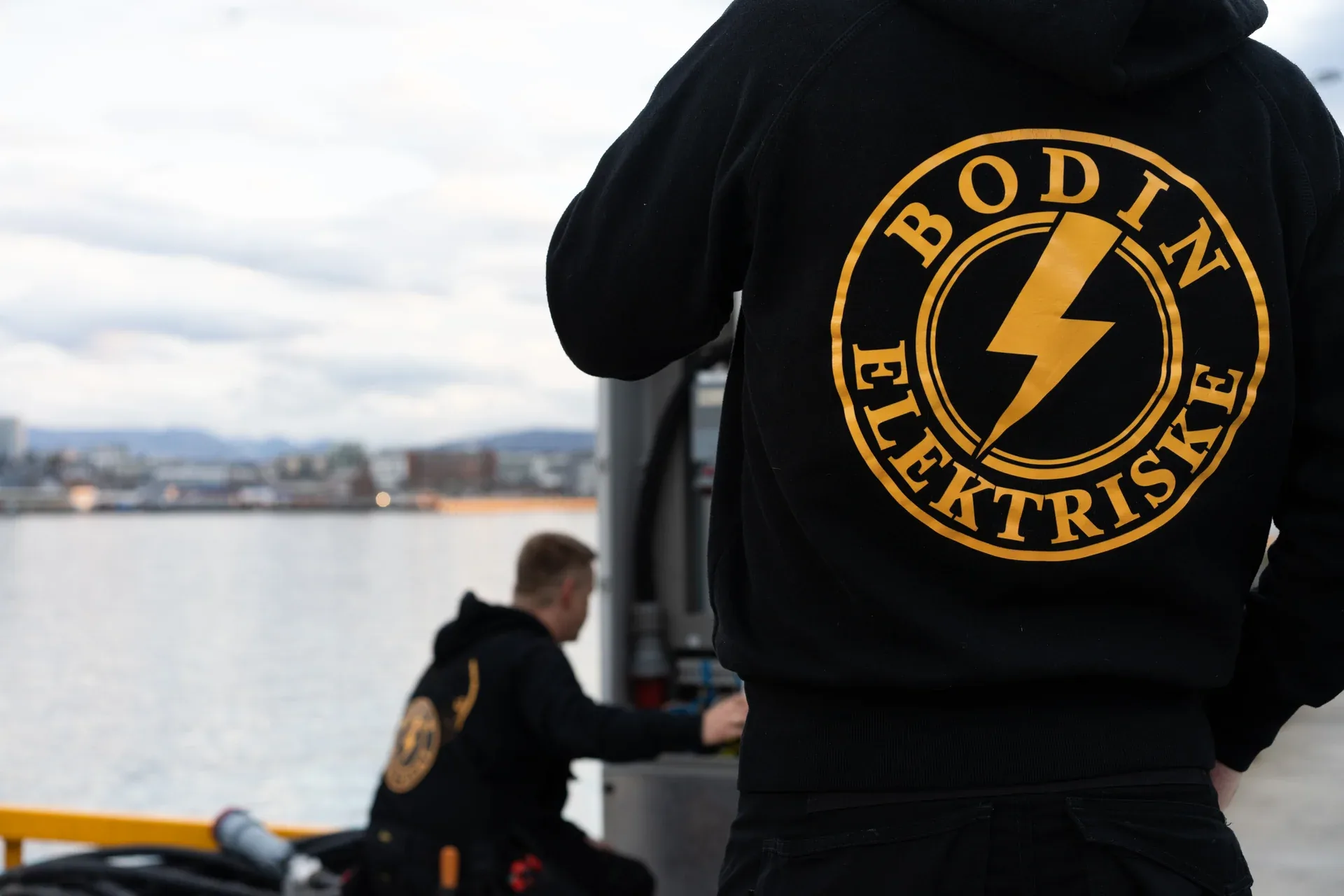 Elektriker fra Bodin Elektriske på oppdrag